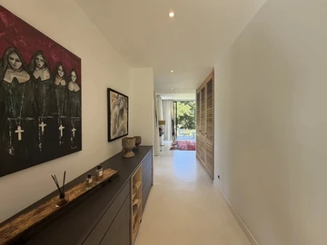 5 Bedroom Villa
