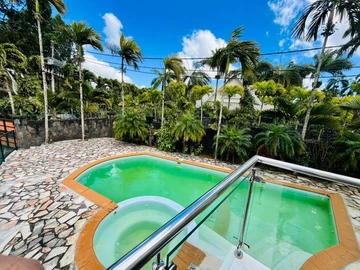 6 Bedroom Villa