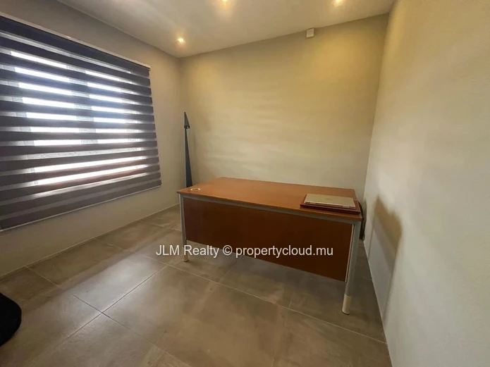 Contemporary Villa for Long-Term Rent in a Secure Estate in Flic en Flac, Mauritius