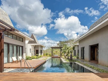 4 Bedroom Villa