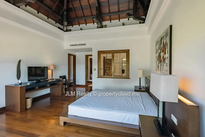 Villa d’Exception avec Piscine et Jardin Tropical à Vendre dans un Domaine prisé à Bel Ombre, Île Maurice