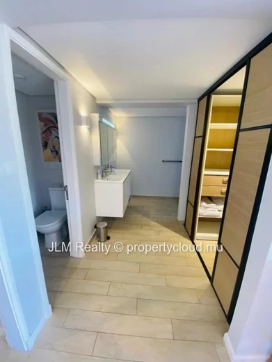 Joli appartement en rez-de-jardin avec piscine privative à vendre à Tamarin, Île Maurice