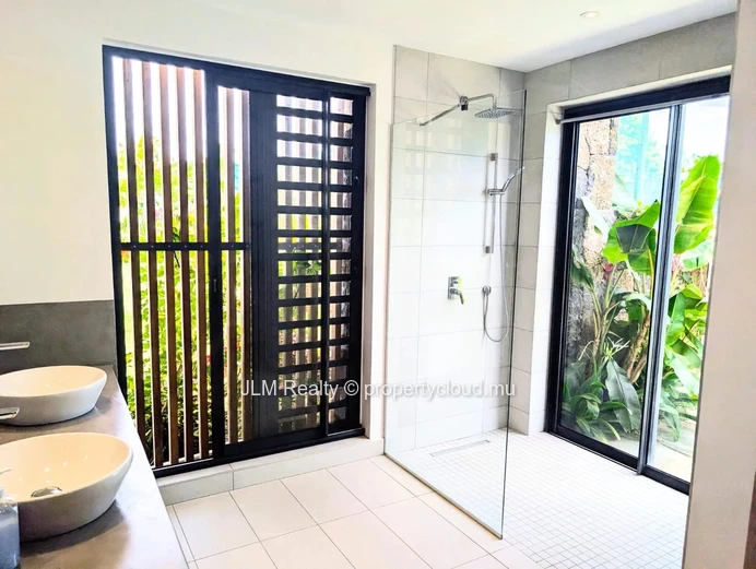 Contemporary Golf-View Villa for Sale in Haute Rive, Mauritius