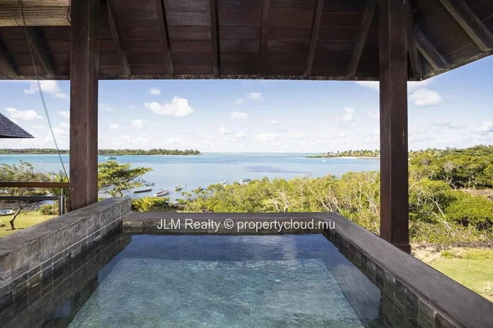 Appartement vue mer à vendre dans un domaine golfique à Beau Champ, sur la côte est de l’Île Maurice