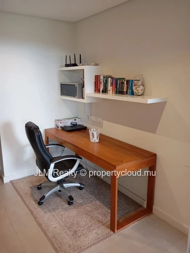 Duplex Moderne 3 Chambres avec Jardin à Vendre à Tamarin, Île Maurice