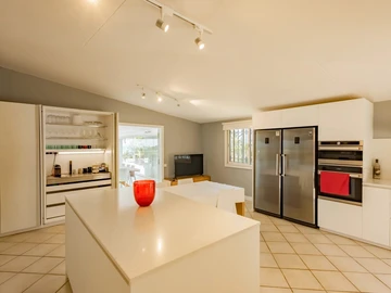 4 Bedroom Villa