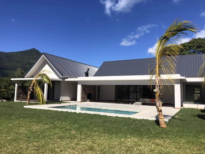 New High-End Villa for Sale in a Secure Estate in Black River, Mauritius