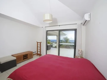 5 Bedroom Villa