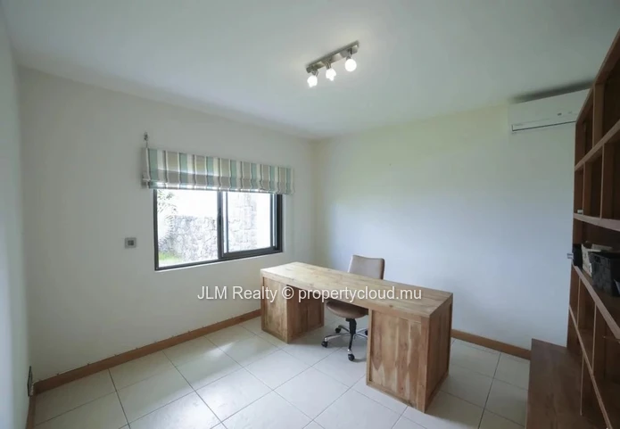 Luxurious sea view villa for sale in Tamarin, Mauritius