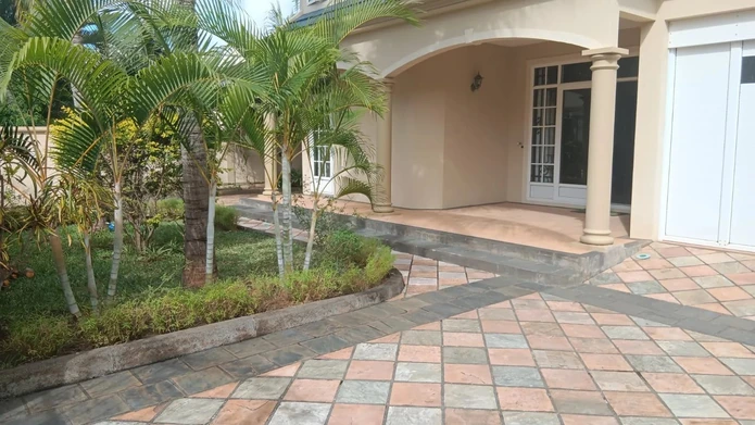 À louer | Appartement 3 chambres avec piscine à Flic en Flac, Île Maurice