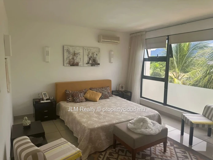 Penthouse en duplex à vendre à Rivière Noire, à quelques pas de la plage de La Preneuse – Île Maurice