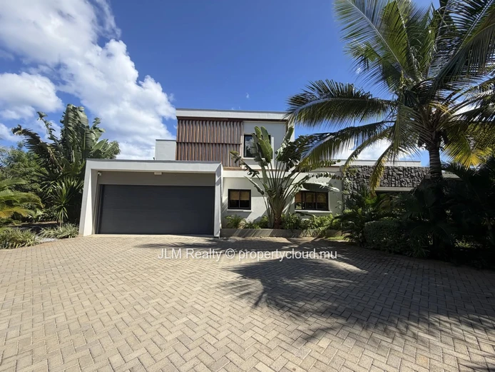 For Sale: Prestigious Contemporary 5-Bedroom Villa in Tamarin, Mauritius