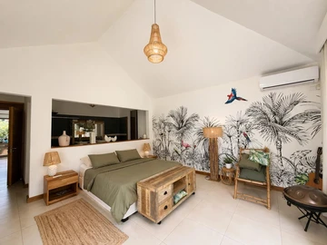 4 Bedroom Villa