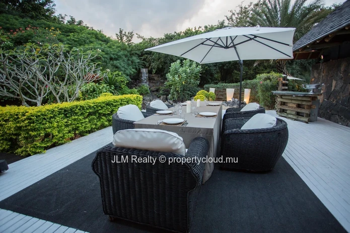 Villa de luxe à vendre avec accès golf et beach club à Tamarin, Île Maurice